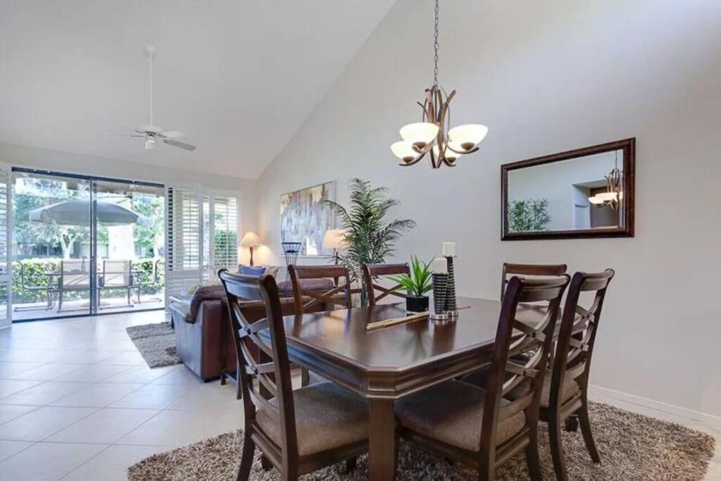 Private Country Club Condo On Awesome Golf Course! Palm Desert Exteriör bild